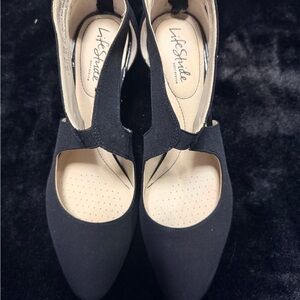 Life Stride Women's Black Heels